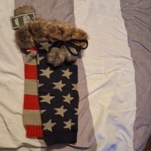 Star and Stripe Knit Gloves with Faux Fur